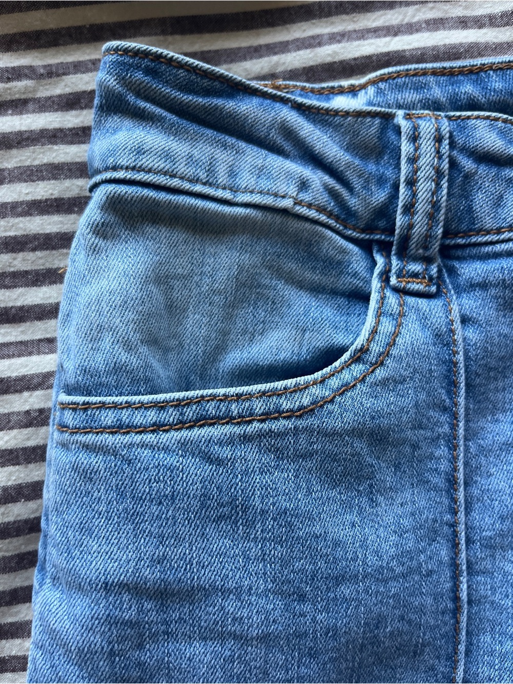 Skies Are Blue Light Blue High-Rise Cropped Jeans with Front Seams - Picture 7 of 10